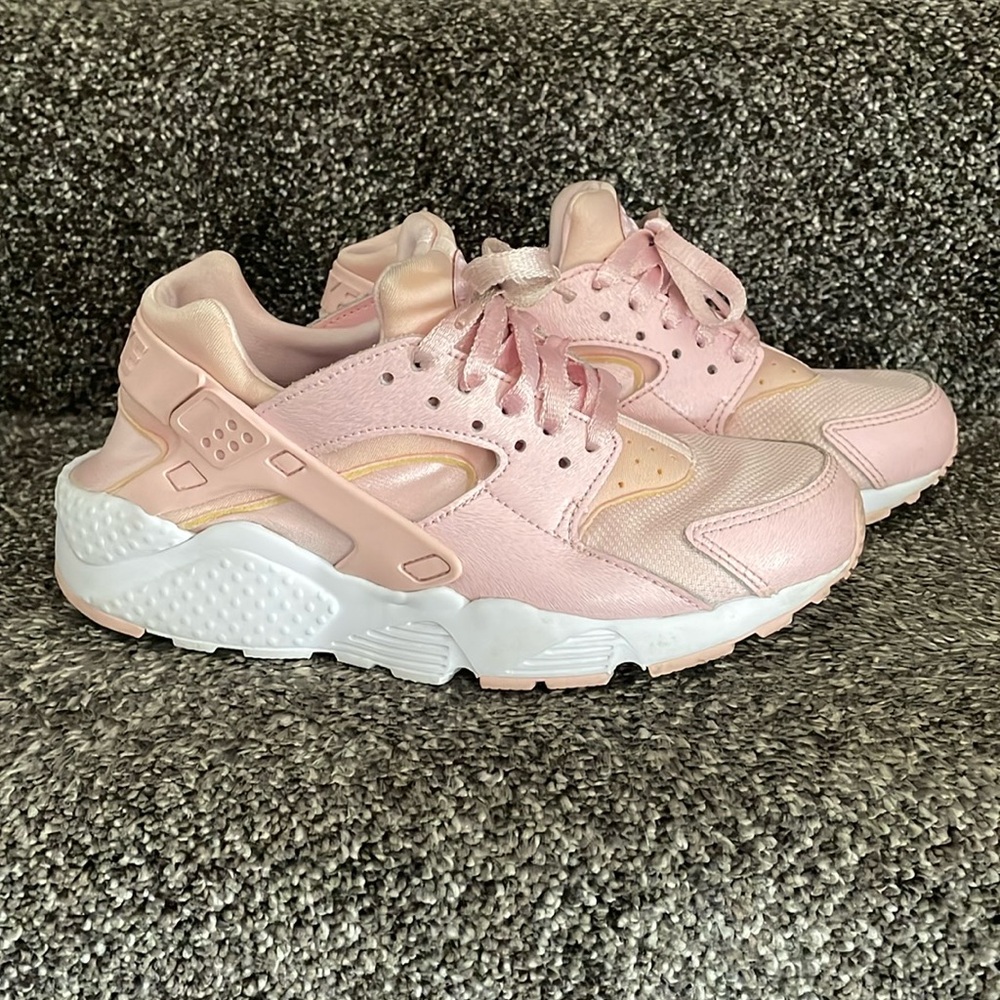 Nike Huarache Shoes